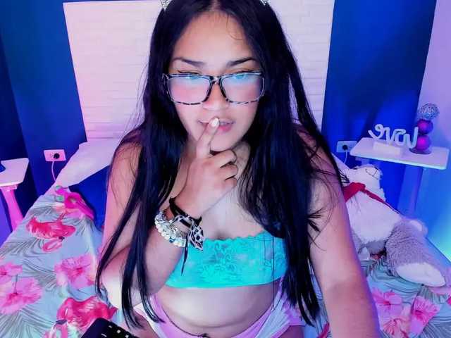 Live sex webcam photo for AinoaPalma #287998239