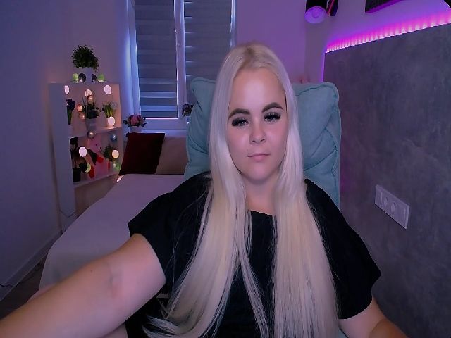 Live sex webcam photo for Jenni__fer #256132534