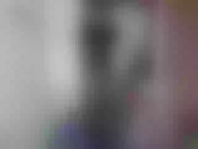 Live sex webcam photo for Miahot21 #252811258