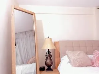 Live sex webcam photo for Sarabrand #240652712