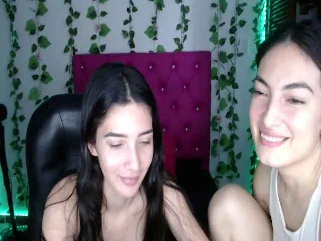 Live sex webcam photo for Isabelle_wood #262038610