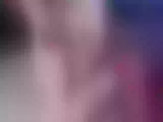 Live sex webcam photo for KittiLiza #254873526