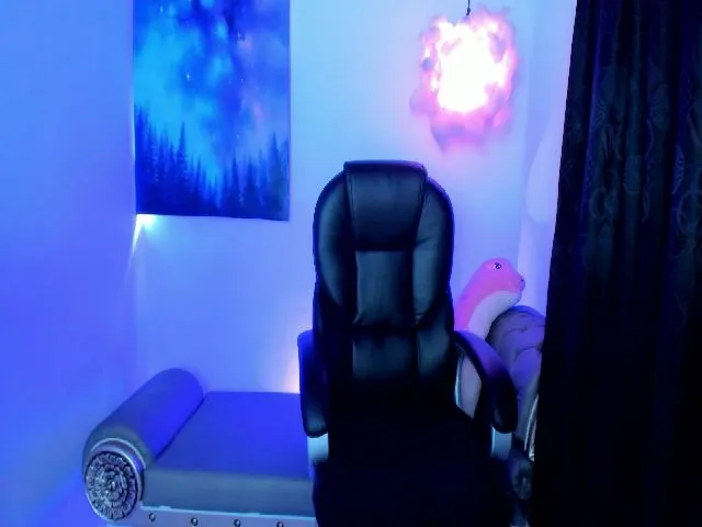 Live sex webcam photo for Angelsiinner #254825579