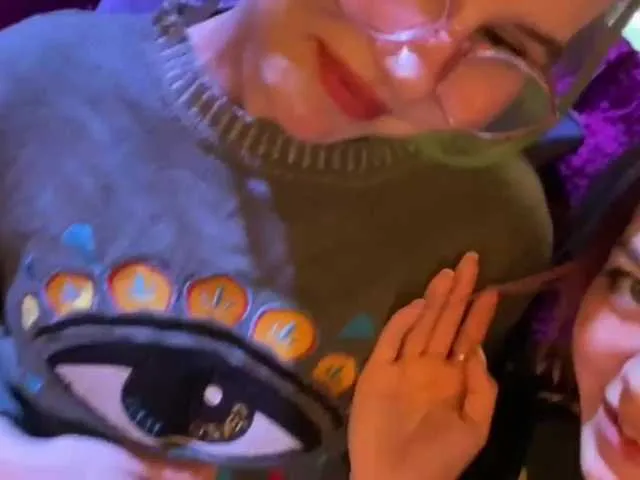 Live sex webcam photo for TreshGirls #240952020