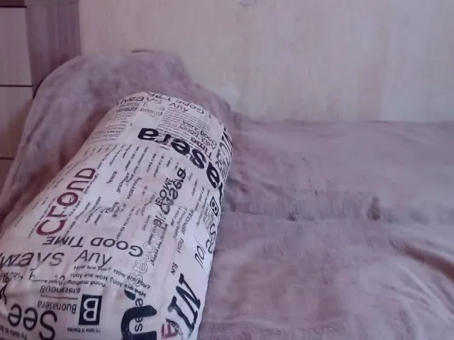 Live sex webcam photo for AndreaBlondy #253431302