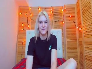 Live sex webcam photo for MarliTes #252122564
