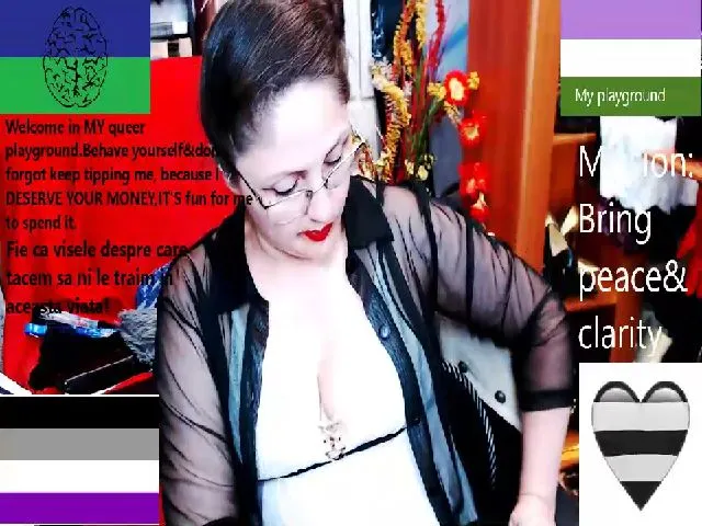 Live sex webcam photo for ImperatrizaS #262210349