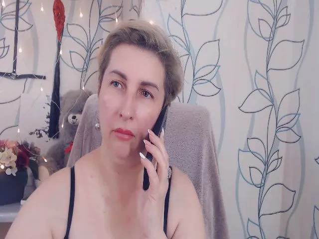 Live sex webcam photo for DepravedMadam #253054454