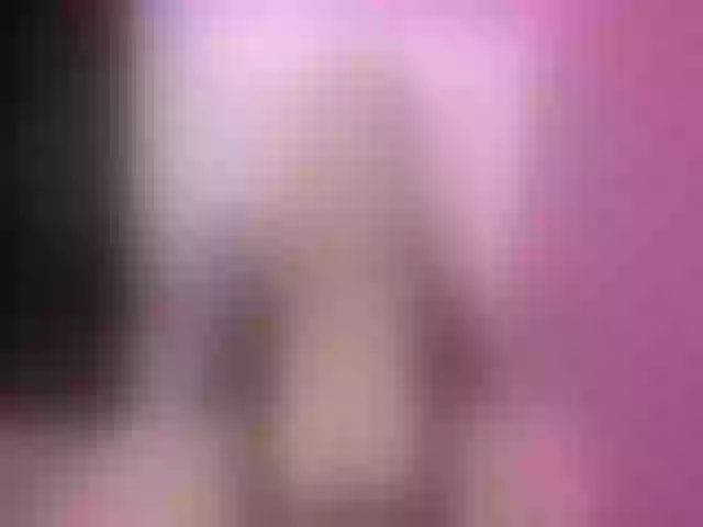Live sex webcam photo for PtiMermaid #260369289