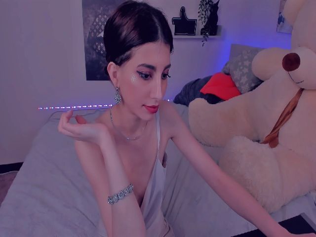 Live sex webcam photo for AnabelAris #255953532