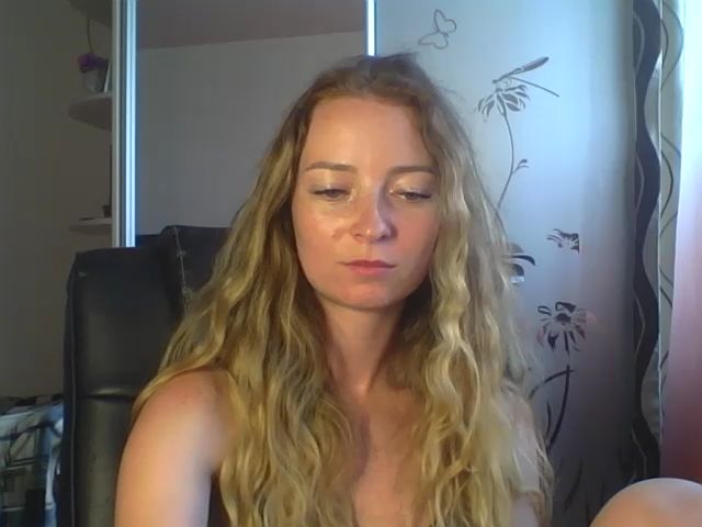 Live sex webcam photo for Milana_Candy #254764195