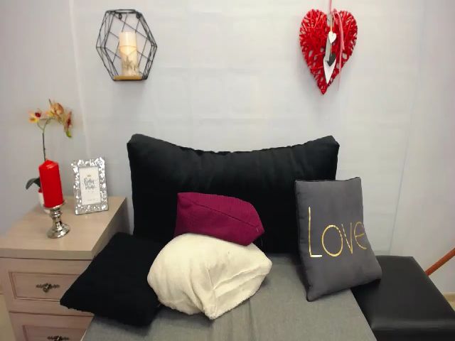 Live sex webcam photo for LaylaFantasy #263130821