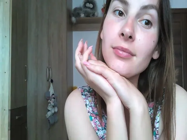 Live sex webcam photo for MisssSun #263085057