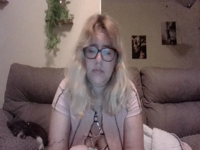 Live sex webcam photo for cozychristine #253313972