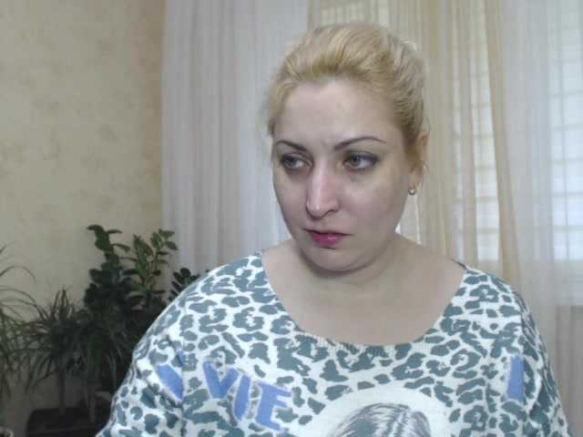 Live sex webcam photo for KickaIricka #242721276