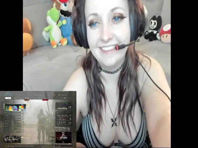 Live sex webcam photo for PrincessBluu #263907670