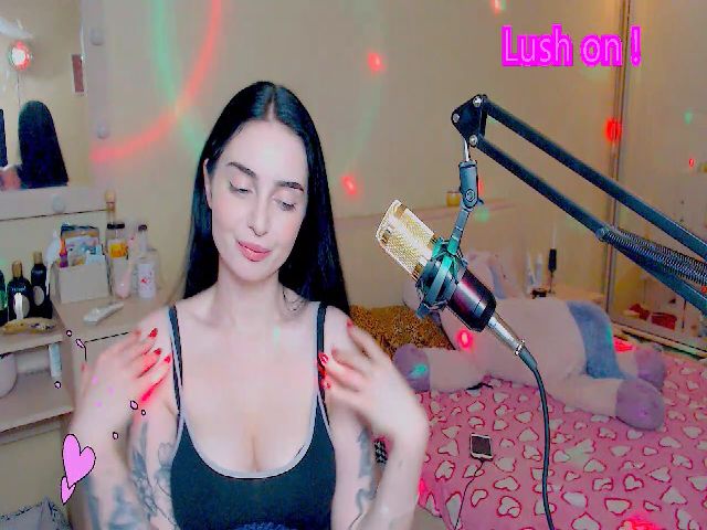 Live sex webcam photo for sunshinebabee #265106869