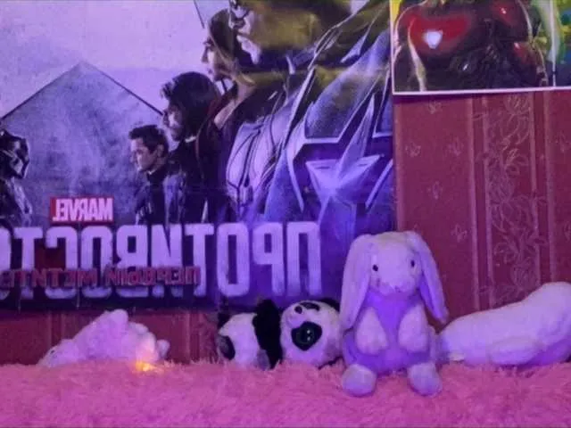 Live sex webcam photo for Kawai-Hinata #241174515