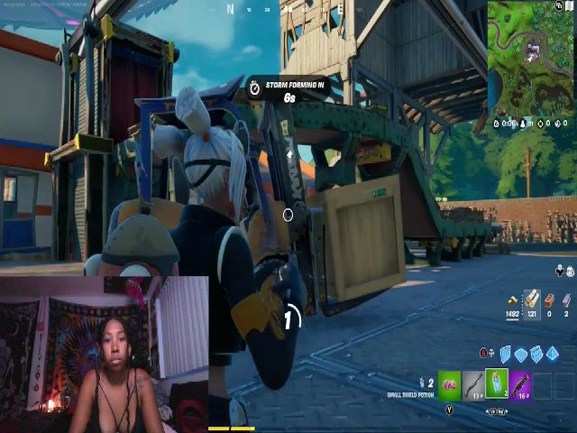 Live sex webcam photo for hennyhoneypot #253996694