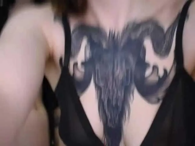 Live sex webcam photo for littledasha #240908440