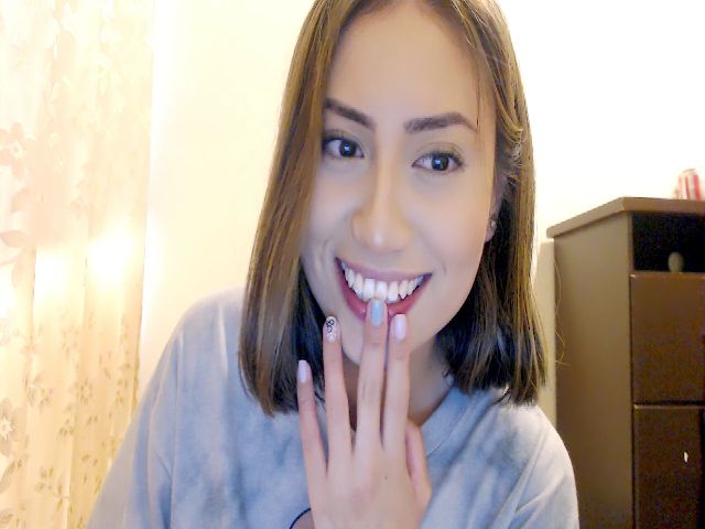 Live sex webcam photo for Day_Anna #265059741