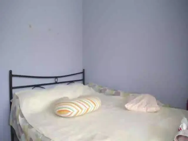 Live sex webcam photo for AsweetMia #261285537