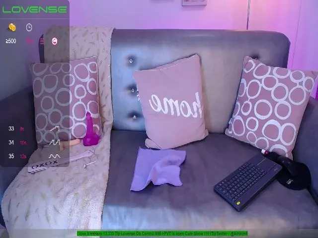 Live sex webcam photo for AiriKim #255811981