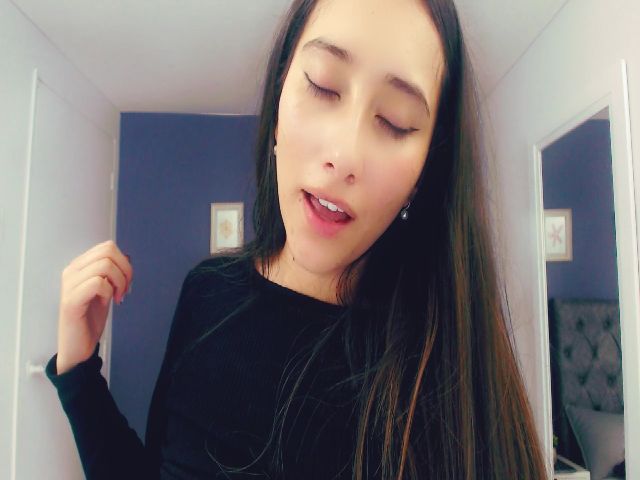 Live sex webcam photo for anniesclub #263537536