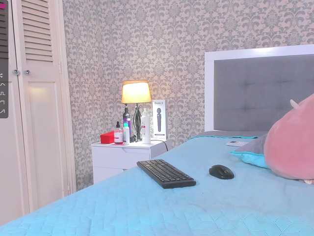 Live sex webcam photo for MayiRivas #241146073