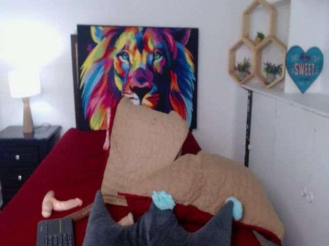 Live sex webcam photo for Manelik_benz #263476168