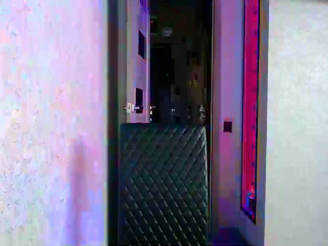 Live sex webcam photo for Alexa_Di #263344358