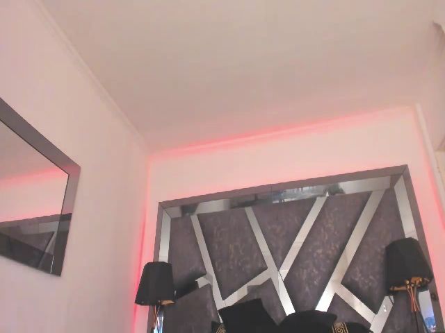 Live sex webcam photo for Marnie_Jones #261833840