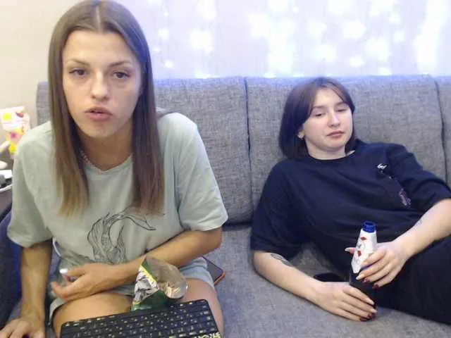Live sex webcam photo for BugaGirls #250898573