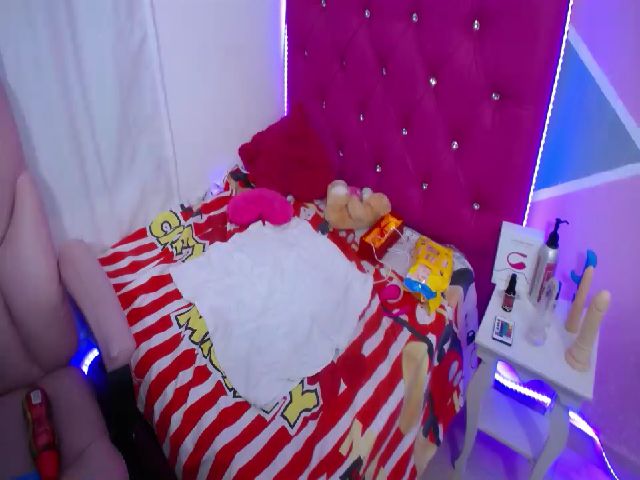 Live sex webcam photo for Bambi_candy #253953564