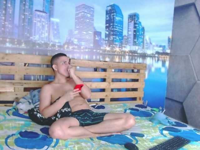 Live sex webcam photo for sexsection202 #246007549