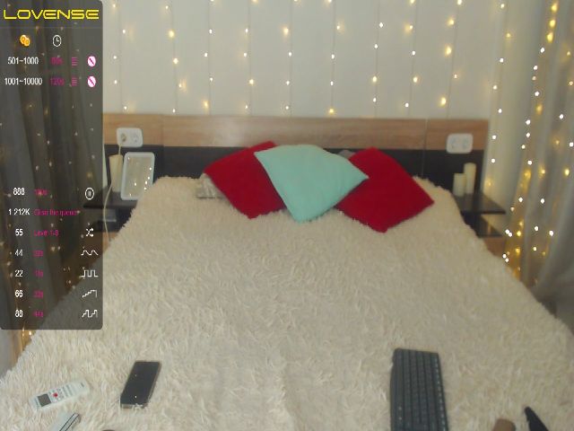 Live sex webcam photo for Linda_San #256591772