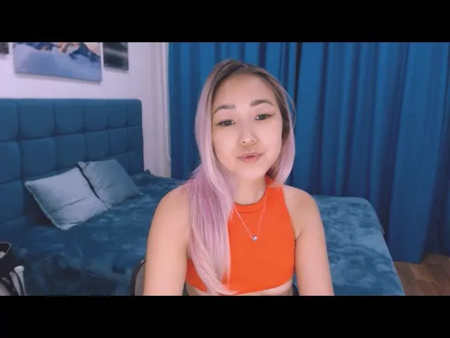 Live sex webcam photo for ArinaTigress #264234286