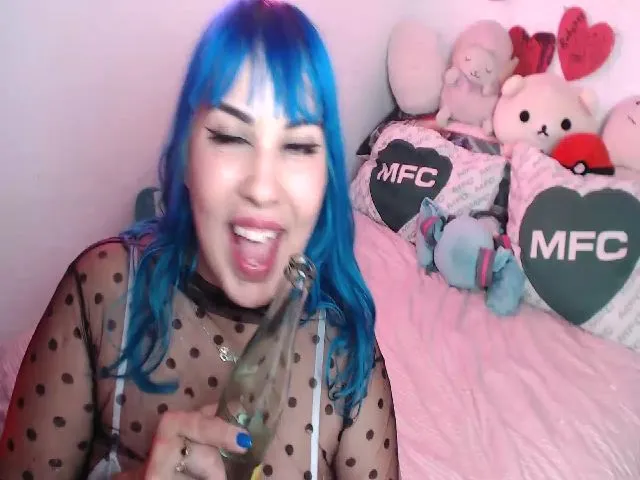 Live sex webcam photo for Edie_Soft #255286246