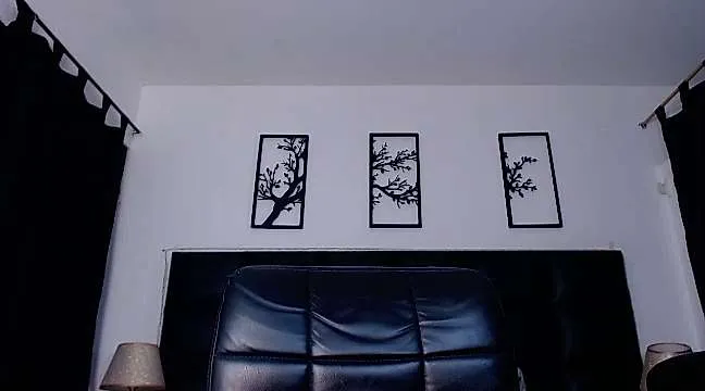 Live sex webcam photo for EloiseDuvoiis #252058610