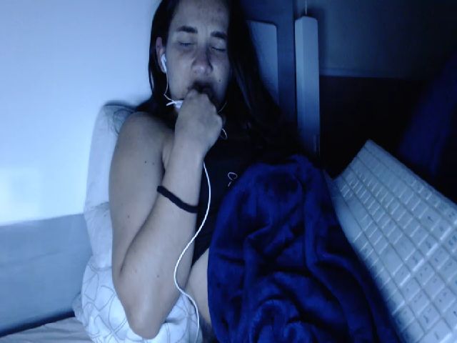 Live sex webcam photo for Joanne7 #259091277