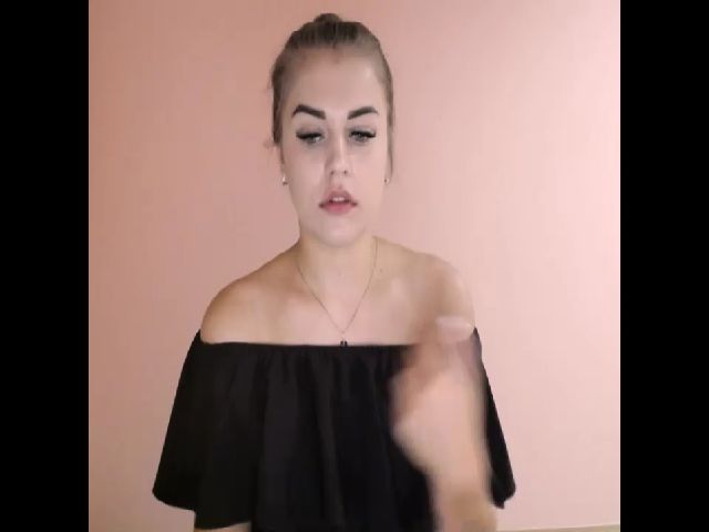 Live sex webcam photo for TaliaKristen #258818306