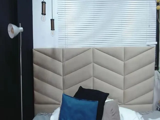 Live sex webcam photo for ShenLong3 #264601067