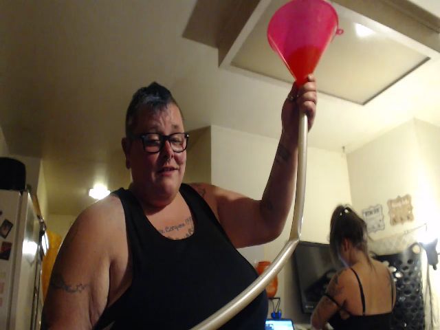 Live sex webcam photo for PunkChick420 #264096732