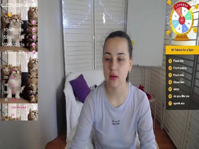 Live sex webcam photo for StayWild21 #261843591