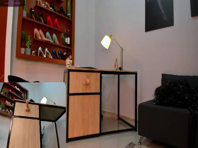 Live sex webcam photo for MrsEdha #253804809