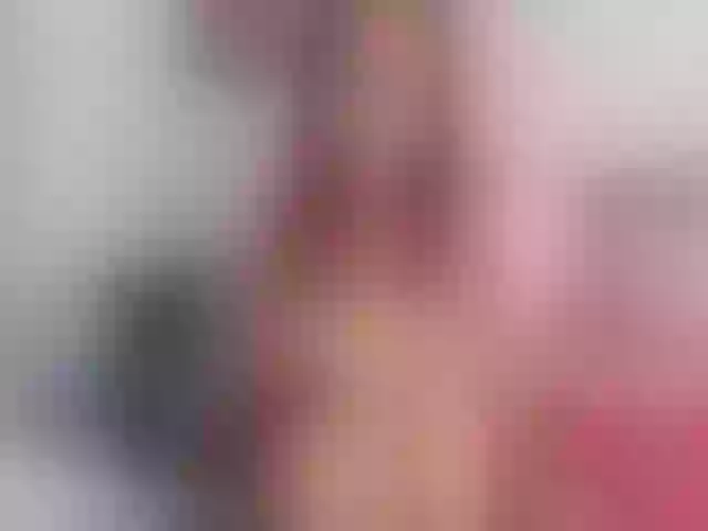 Live sex webcam photo for GiovanniD1 #260477823