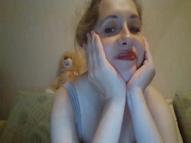 Live sex webcam photo for Samiliyah #253757145