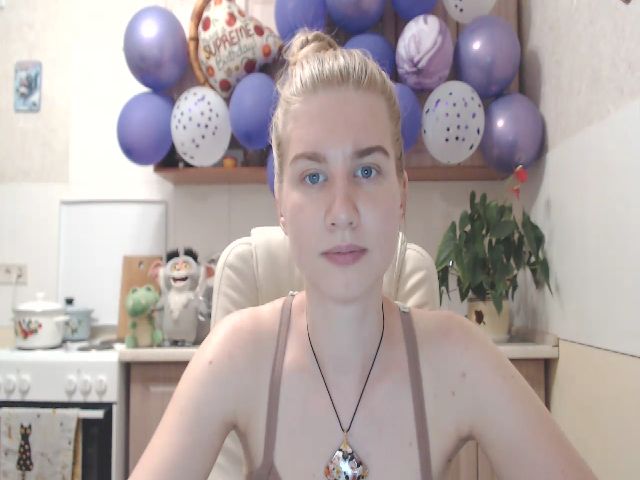 Live sex webcam photo for Ms_Charming #257201848