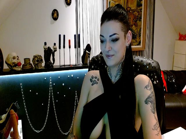 Live sex webcam photo for DaemonInk #255150929