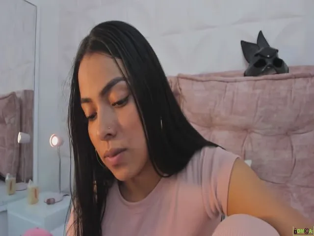 Live sex webcam photo for Kendry_ #261743714